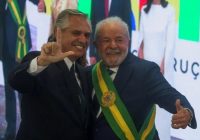 Lula da Silva recibe el saludo de Alberto Fernández