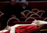 Más de 65.000 personas despidieron a Benedicto XVI en la Basílica de San Pedro