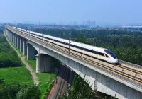 China quita restricciones y vuelven los servicios de tren de alta velocidad con Hong Kong
