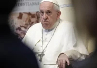 El desesperado pedido de un astrólogo sobre el futuro del papa Francisco